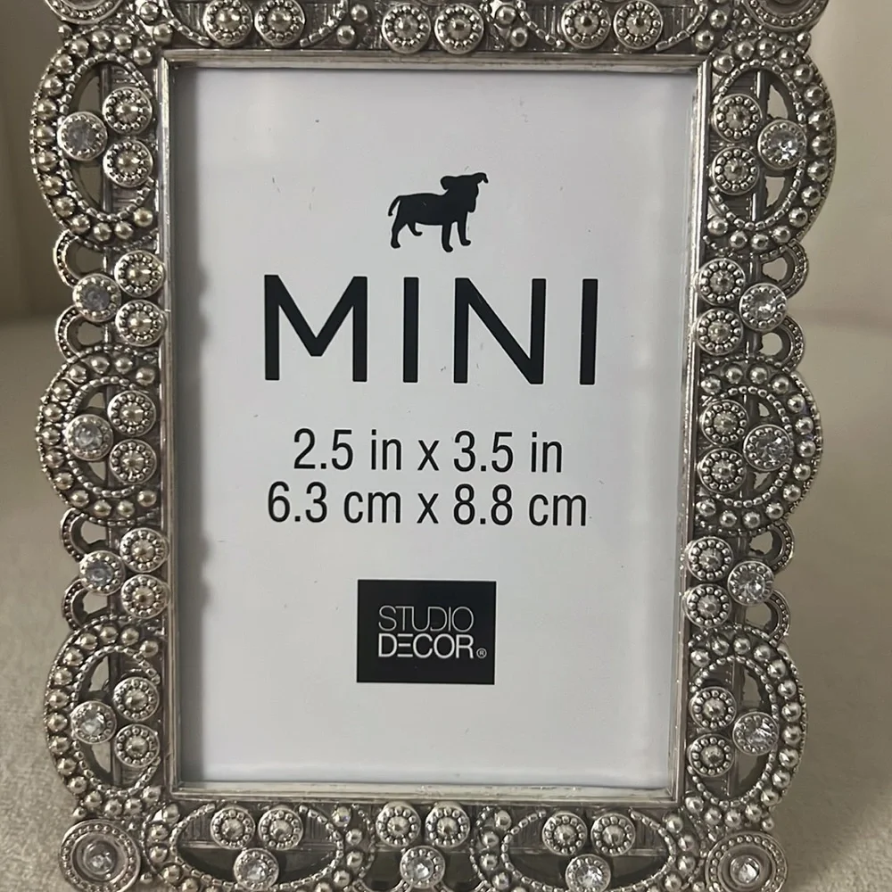 Mini Frame - Picture 3 of 6